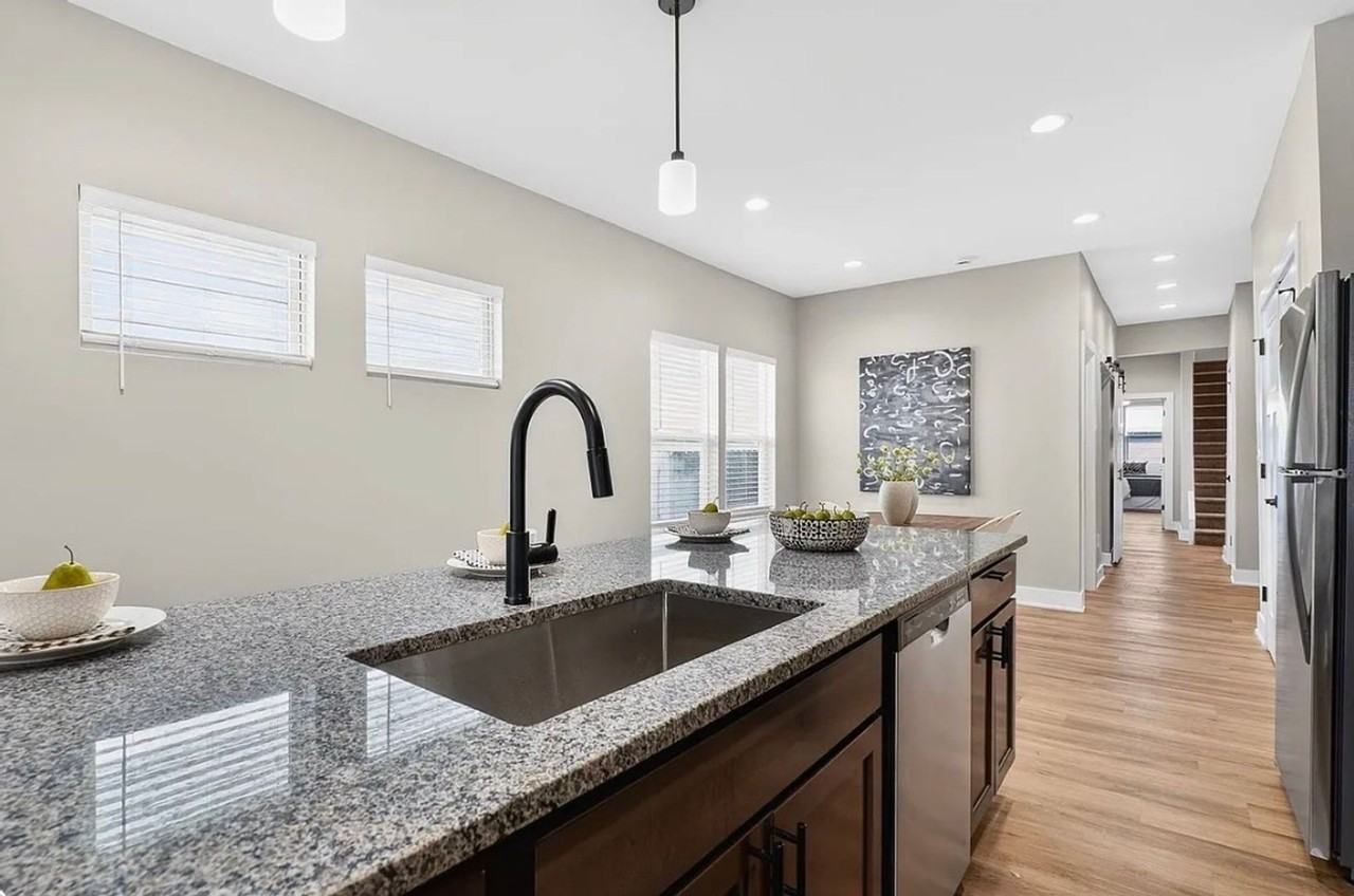 1622 Prospect St - Photo 3 of 29