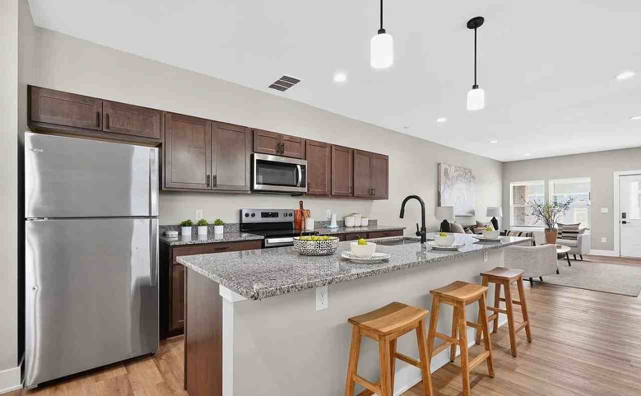 1622 Prospect St - Photo 6 of 29