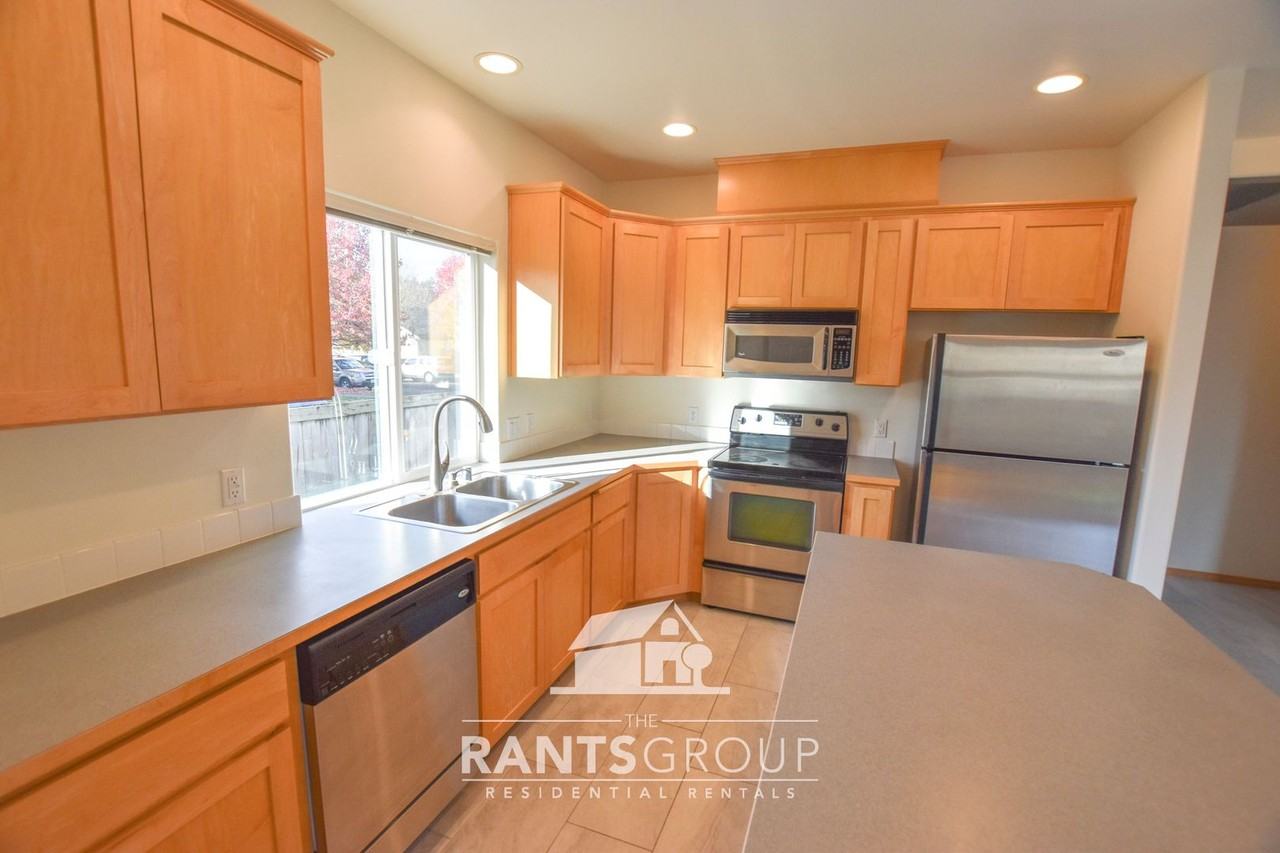 3036 70th Way Sw - Photo 7 of 21