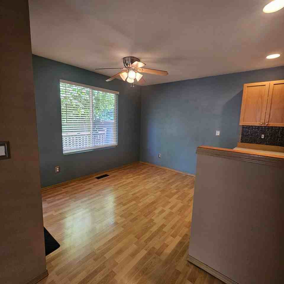 1288 Nw Amanda Loop - Photo 4 of 18
