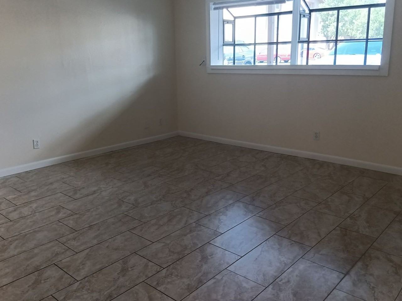 3857 Montgomery Blvd Ne #1201 - Photo 4 of 15