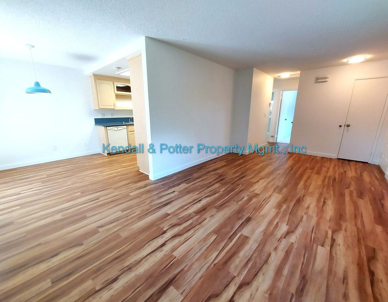 4230 Topsail Ct - Photo 2 of 18