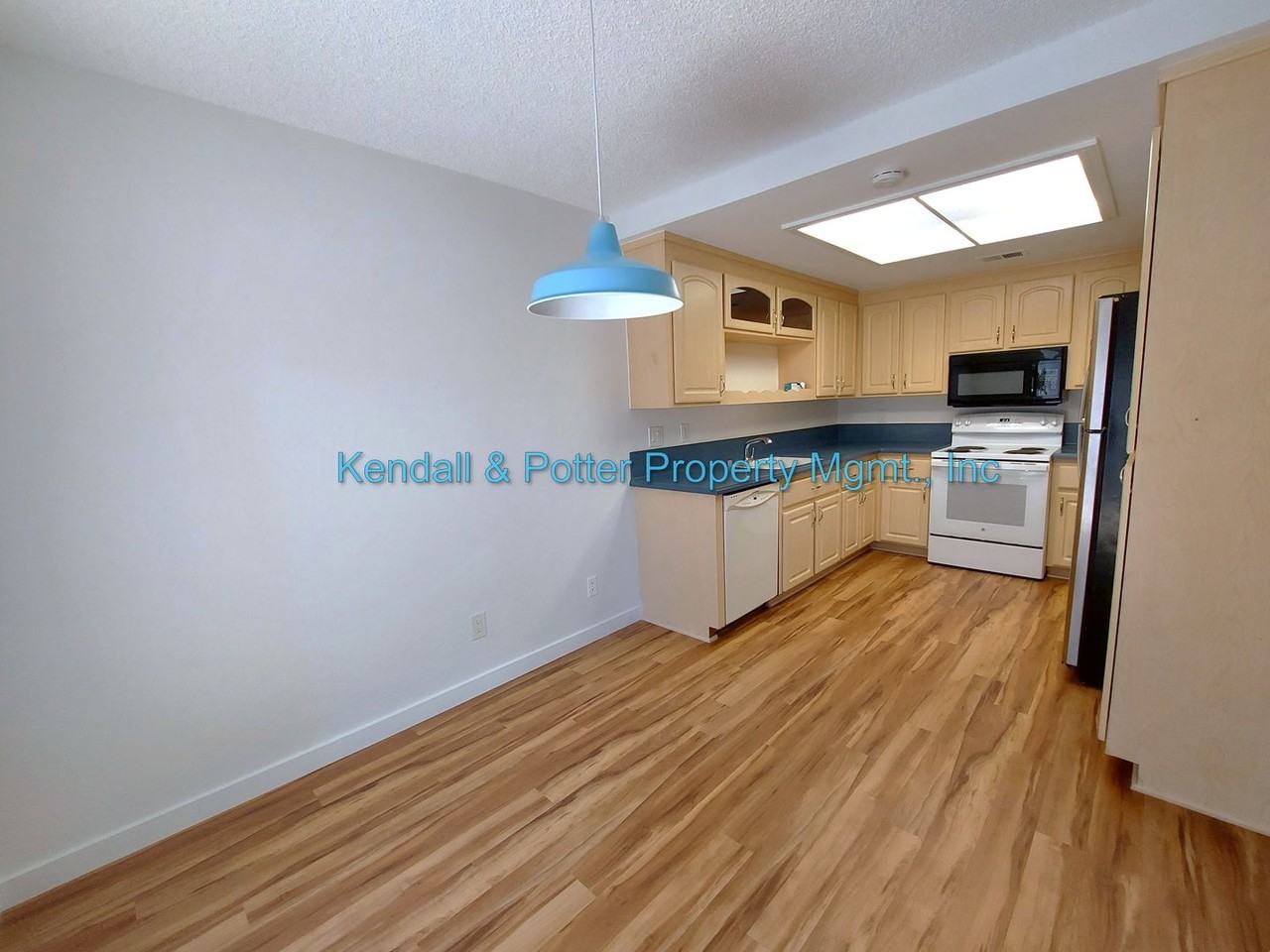 4230 Topsail Ct - Photo 4 of 18