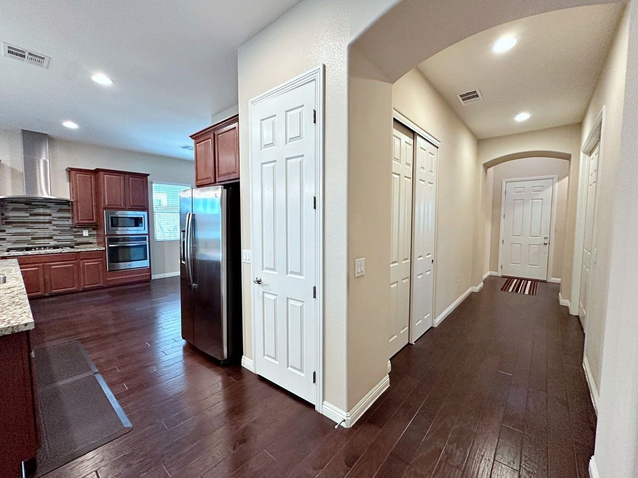 71 Newton Ridge Way - Photo 6 of 40