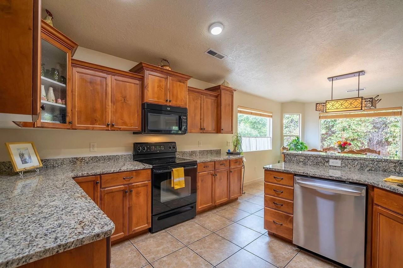 1640 N 2130 W - Photo 2 of 36