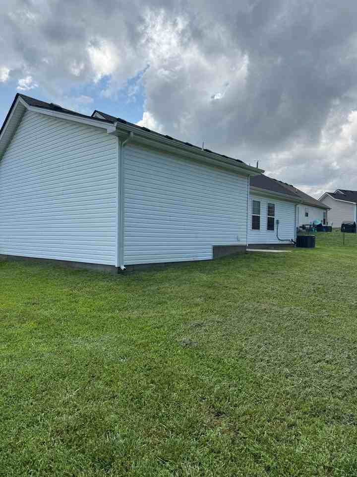 1605 Gambill Wood Dr - Photo 5 of 7