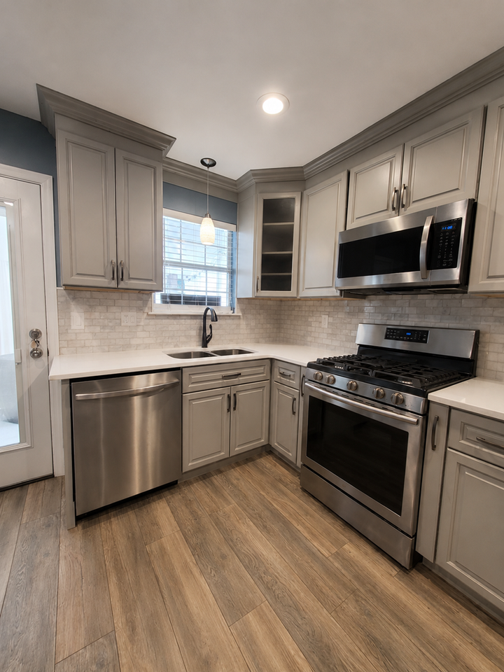 1350 Gates Dr Se - Photo 4 of 18