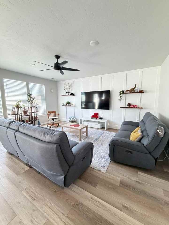 1804 S Seagrass Ave - Photo 3 of 10