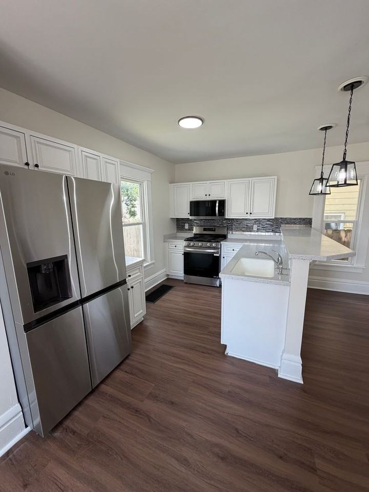423 Sheldon Ave - Photo 7 of 20