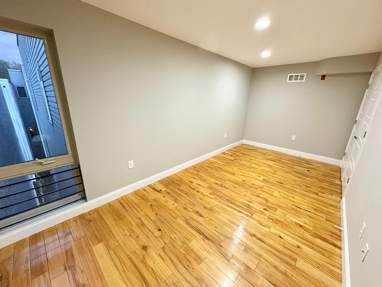 422 N 40th St - Photo 4 of 7
