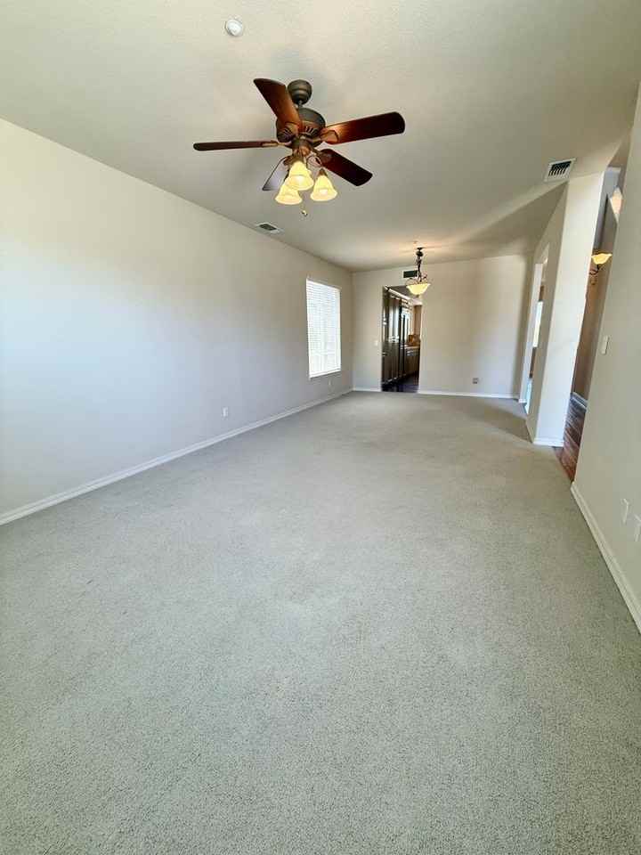 1090 Megan Ct - Photo 2 of 34