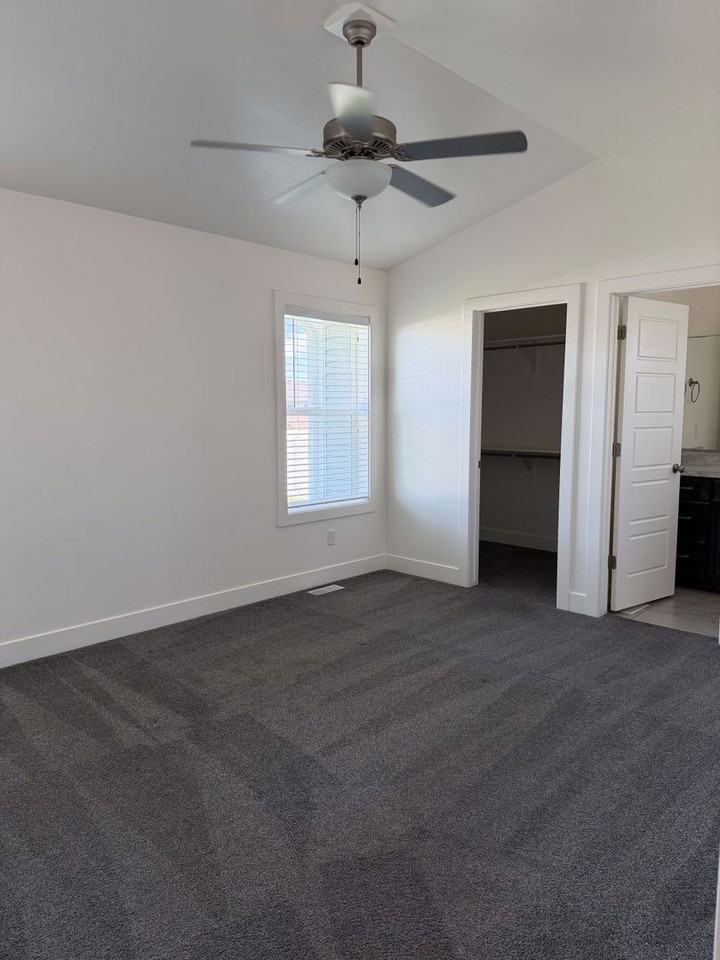 3395 Ventura Ave - Photo 4 of 11