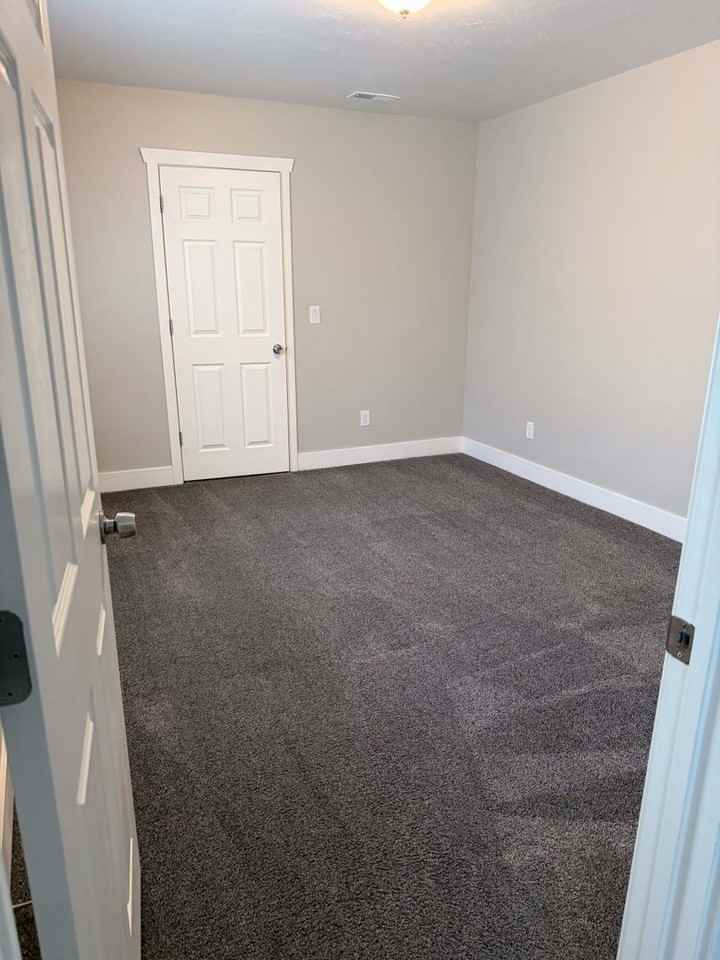 3395 Ventura Ave - Photo 6 of 11