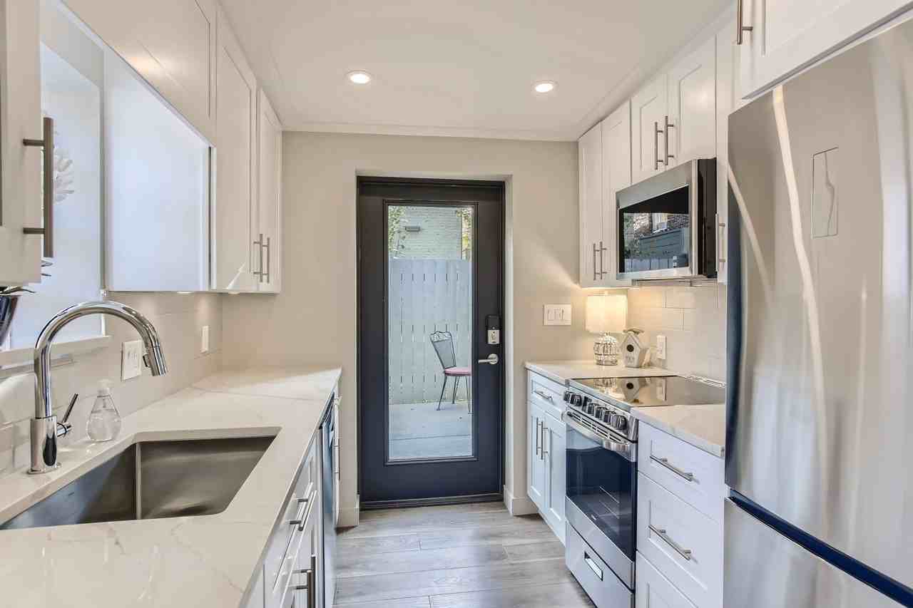 1157 Josephine St - Photo 4 of 16