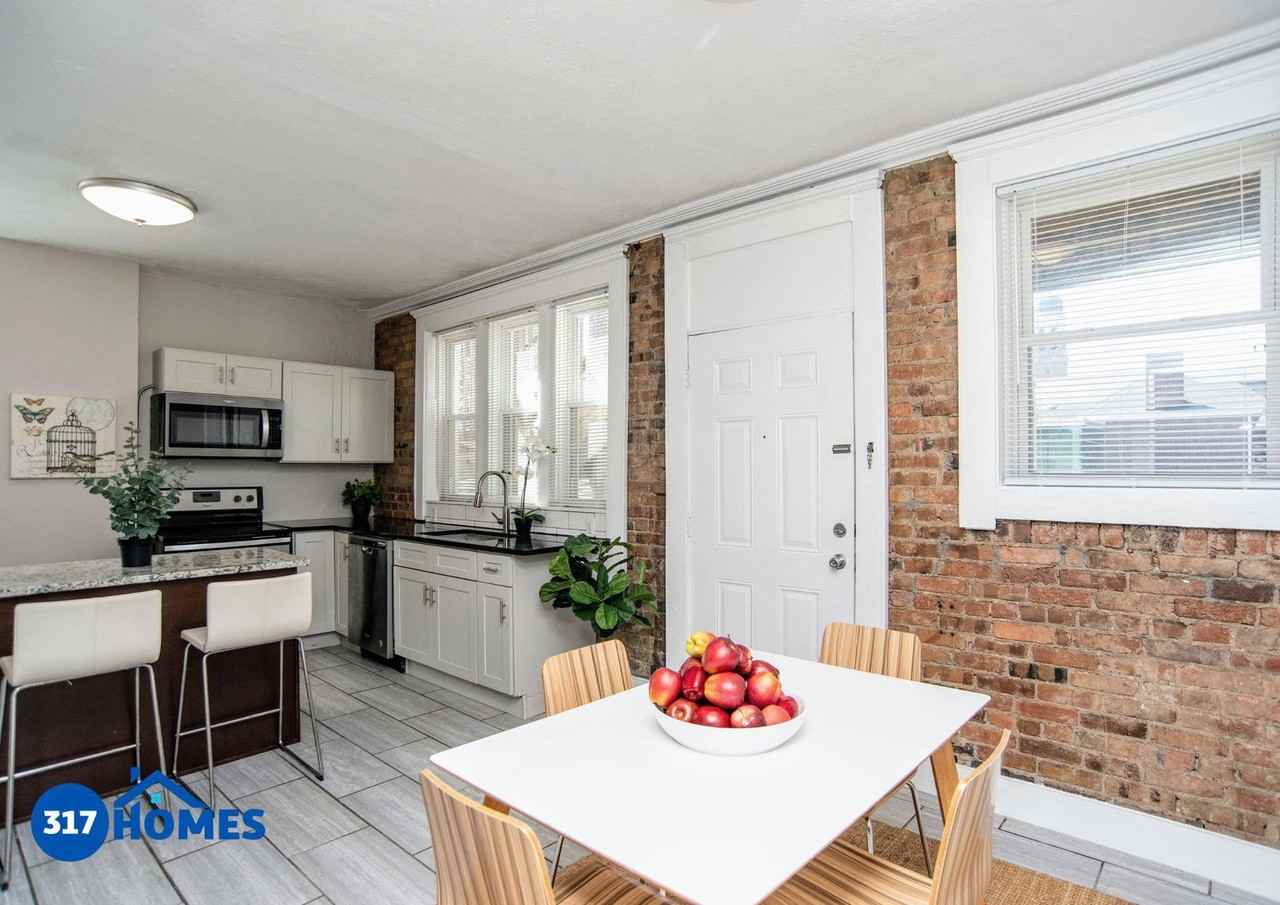 144 N Arsenal Ave #1 - Photo 4 of 28