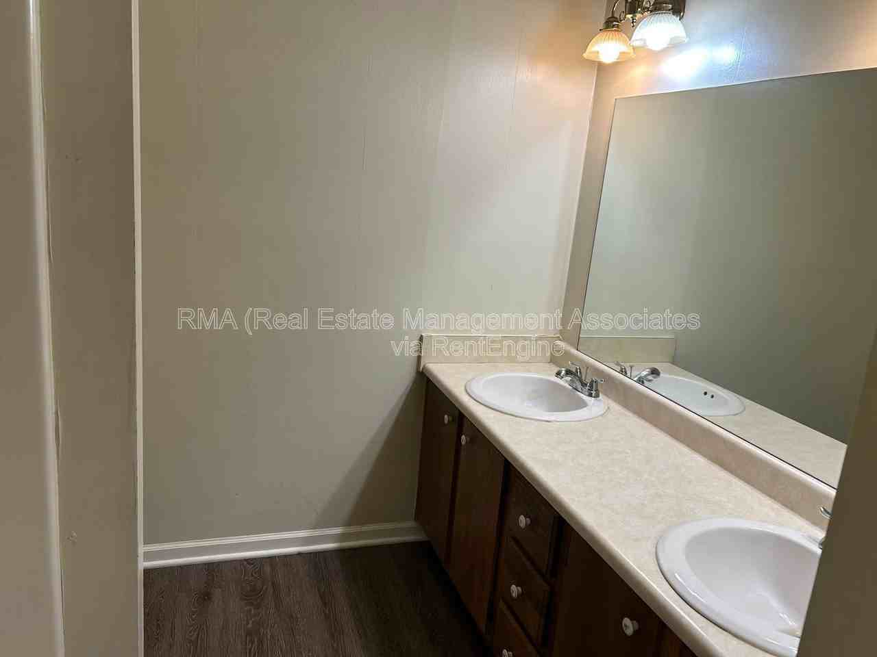 128 Westwind Ct - Photo 7 of 7