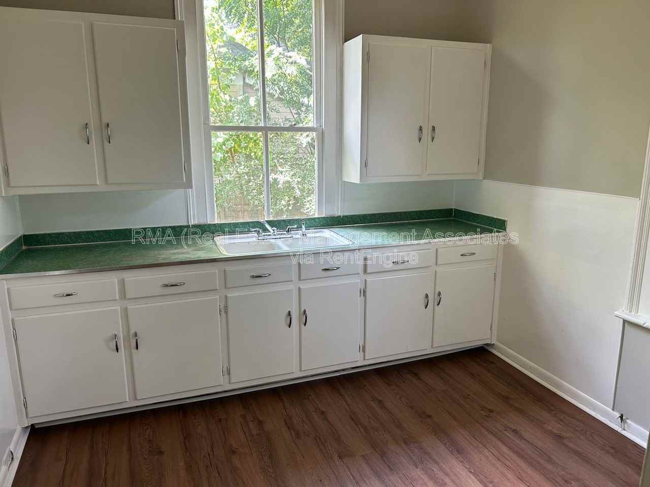 121 W Chappell St - Photo 5 of 6
