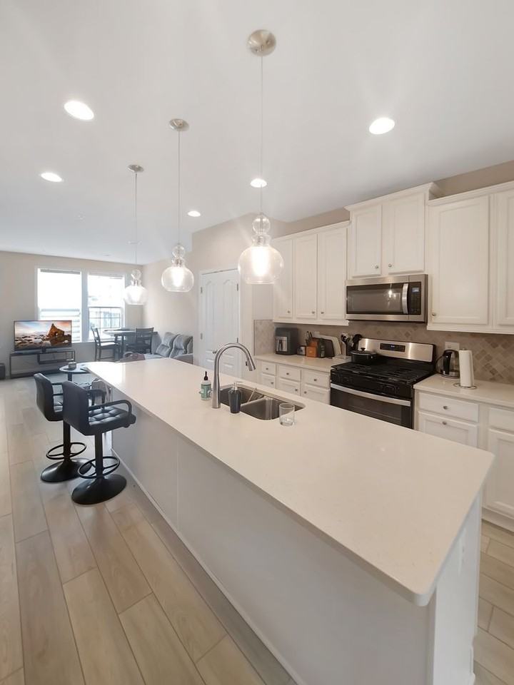 8807 Merriweather Ln - Photo 3 of 26