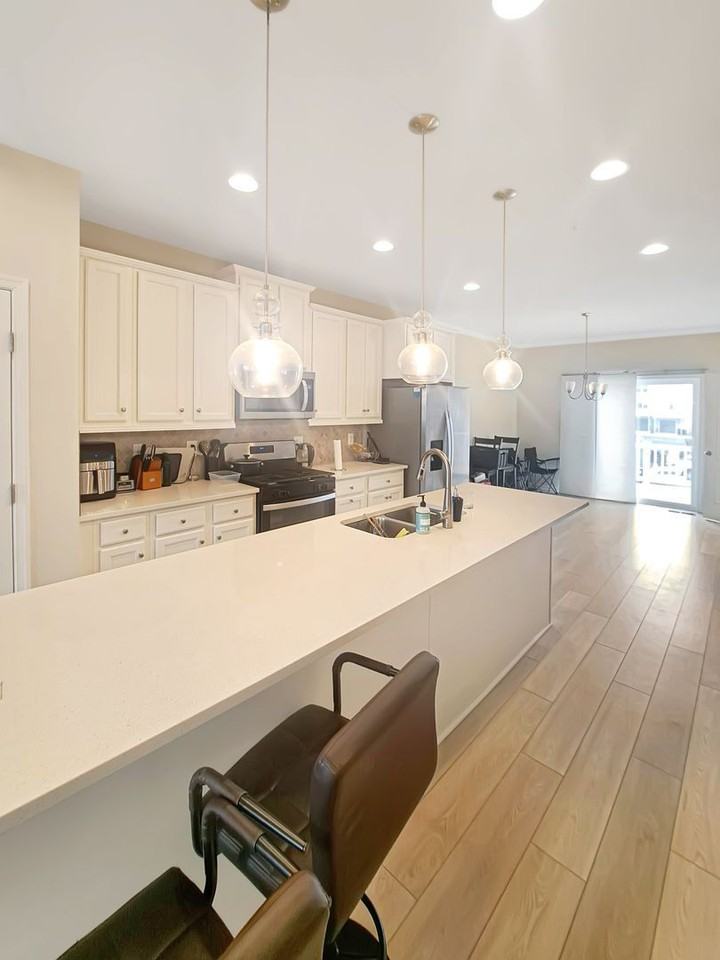 8807 Merriweather Ln - Photo 4 of 26