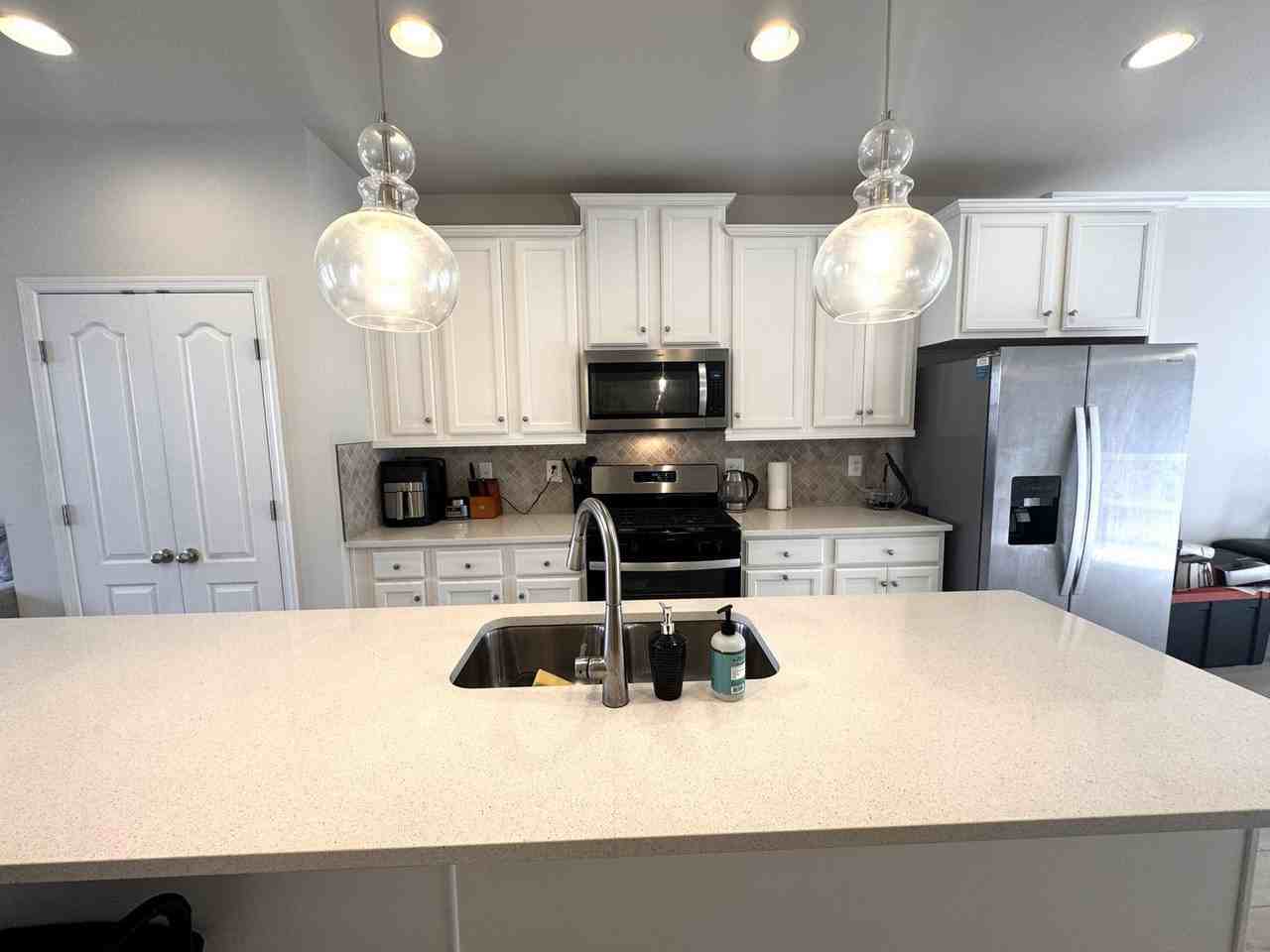 8807 Merriweather Ln - Photo 7 of 26