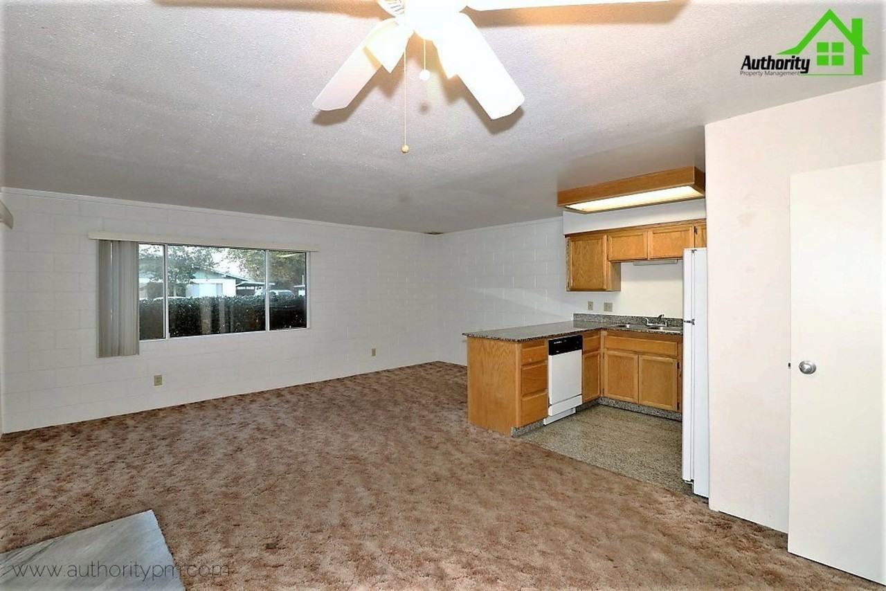 6183 Verde Vale Ct - Photo 6 of 14