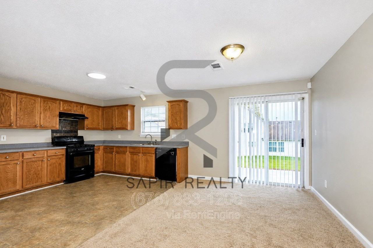 5868 Amerson Ln - Photo 4 of 19