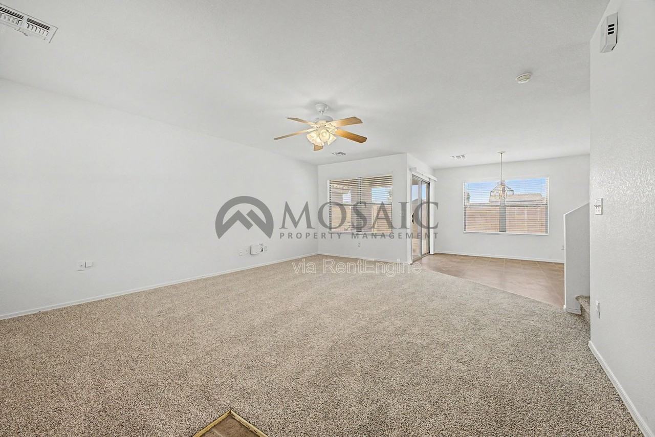2232 E Spruce Dr - Photo 4 of 30