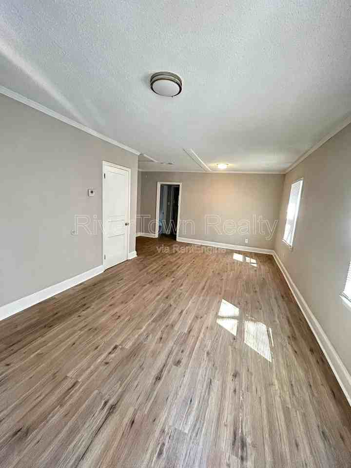 2144 Henry Cir - Photo 7 of 8