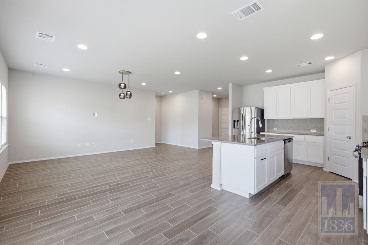 171 Catalina Dr - Photo 4 of 50