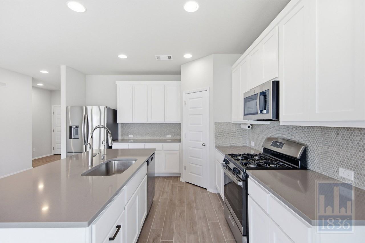 171 Catalina Dr - Photo 7 of 50