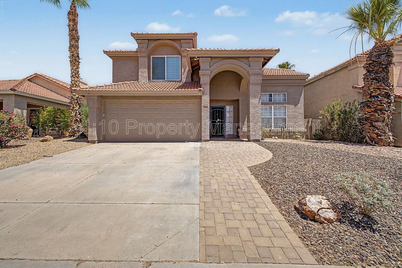 3236 E Hiddenview Dr - Photo 3 of 40