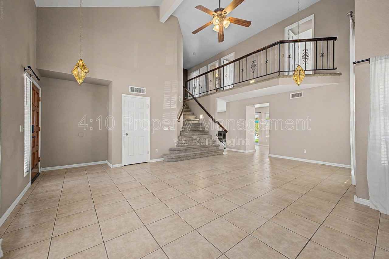 3236 E Hiddenview Dr - Photo 6 of 40