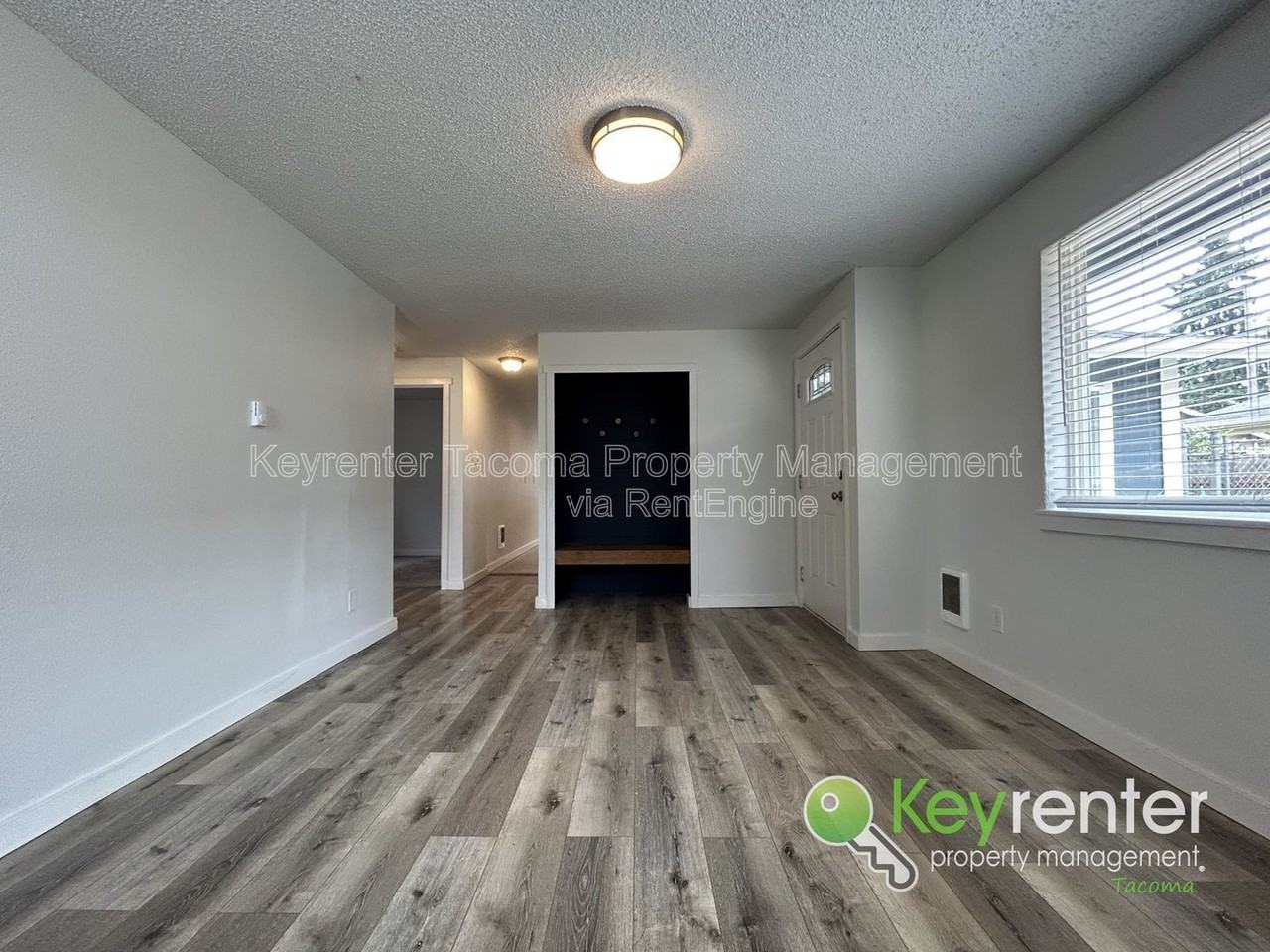 2018 E 35th St - Photo 4 of 26