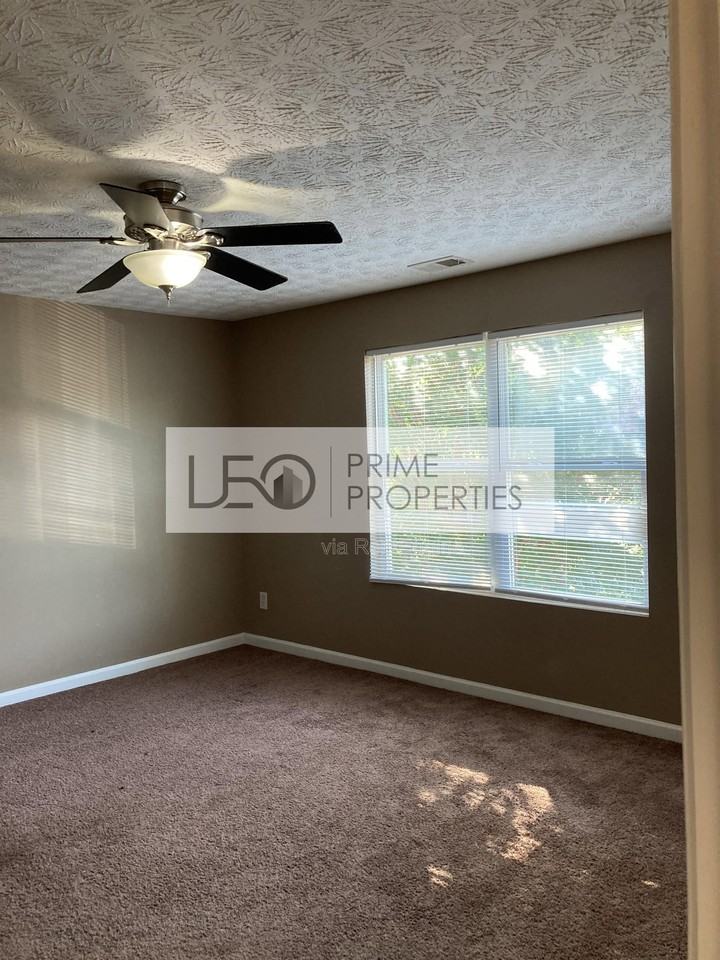 7201 Fairington Ridge Cir - Photo 7 of 12