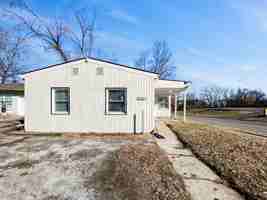 featured image of 4802 Locust Ave
