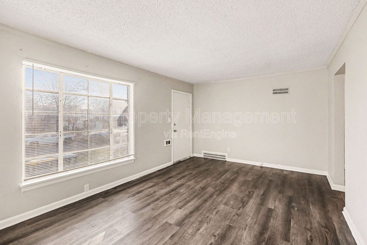 6230 Agnes Ave - Photo 2 of 15