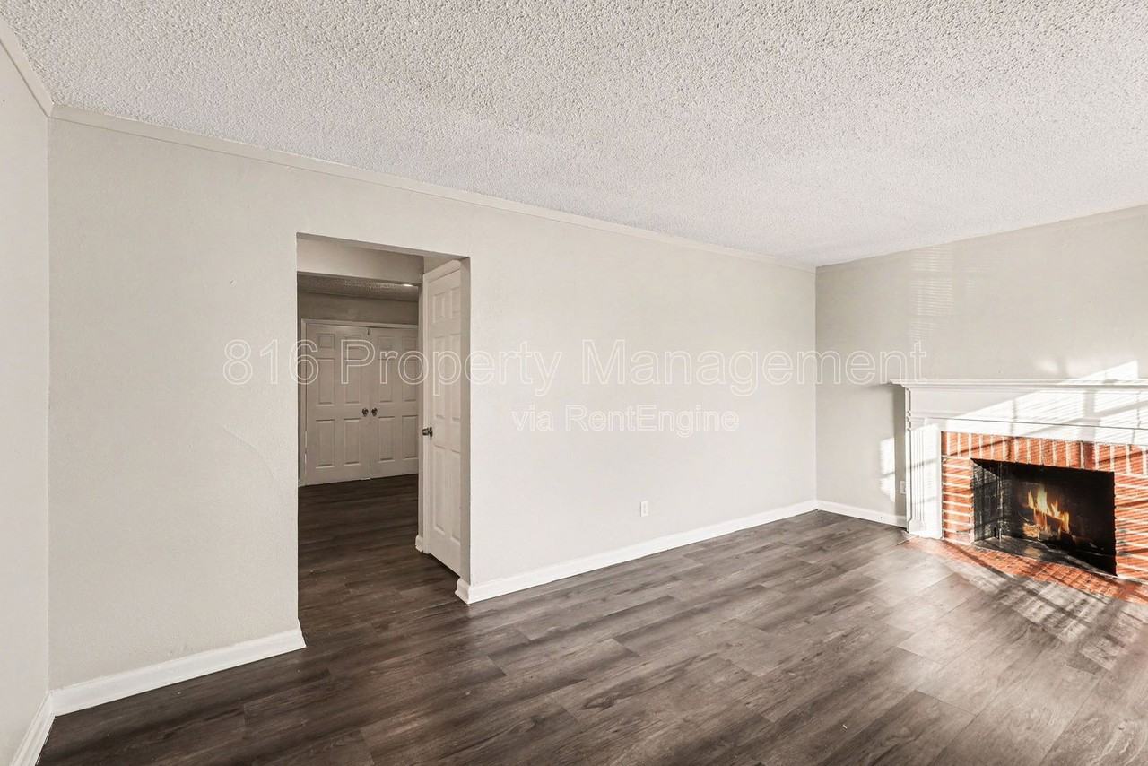 6230 Agnes Ave - Photo 3 of 15