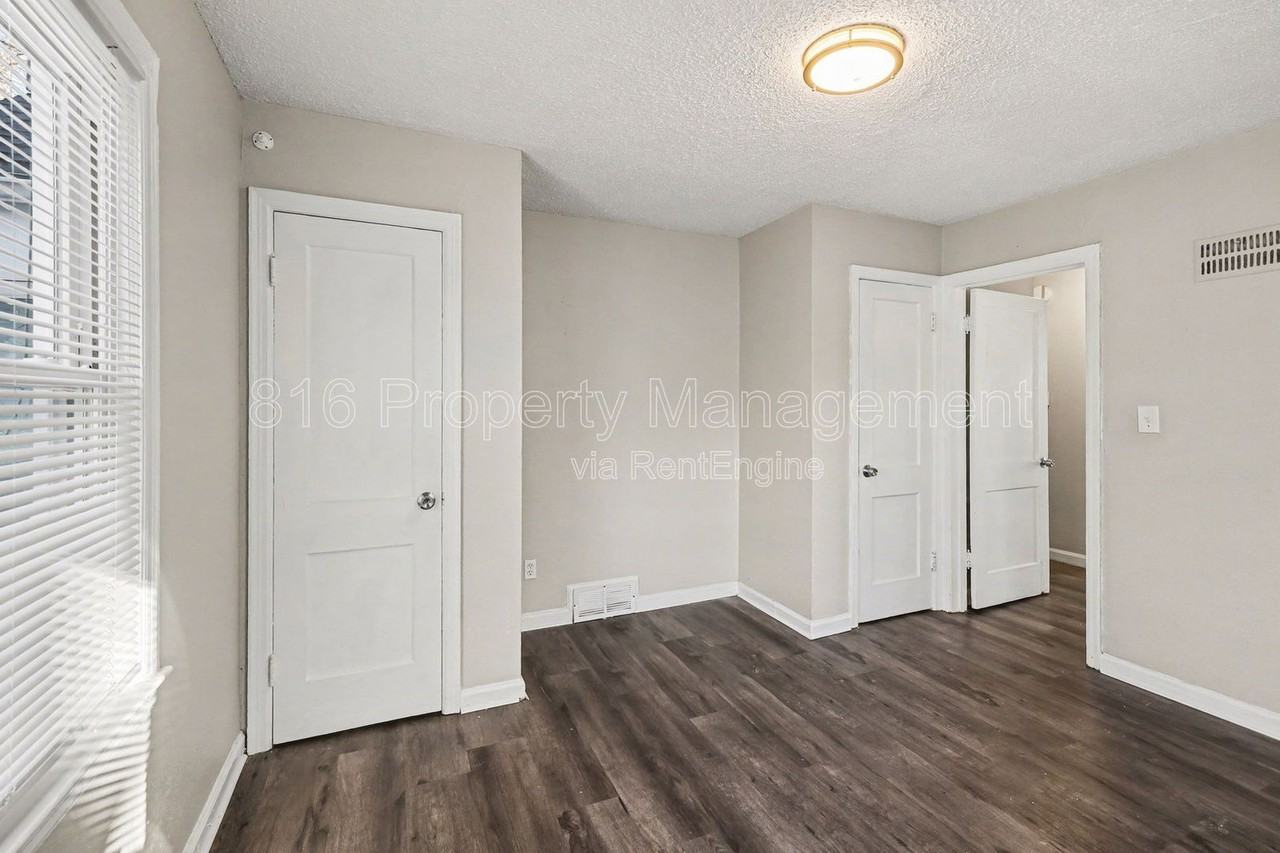 6230 Agnes Ave - Photo 6 of 15
