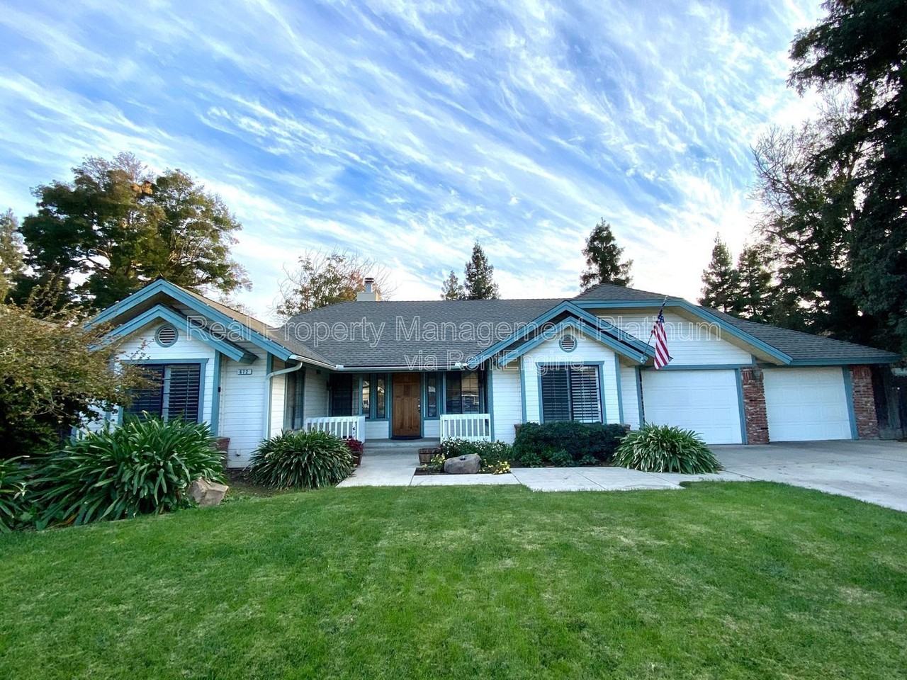 672 W Ellery Ave - Photo 2 of 26