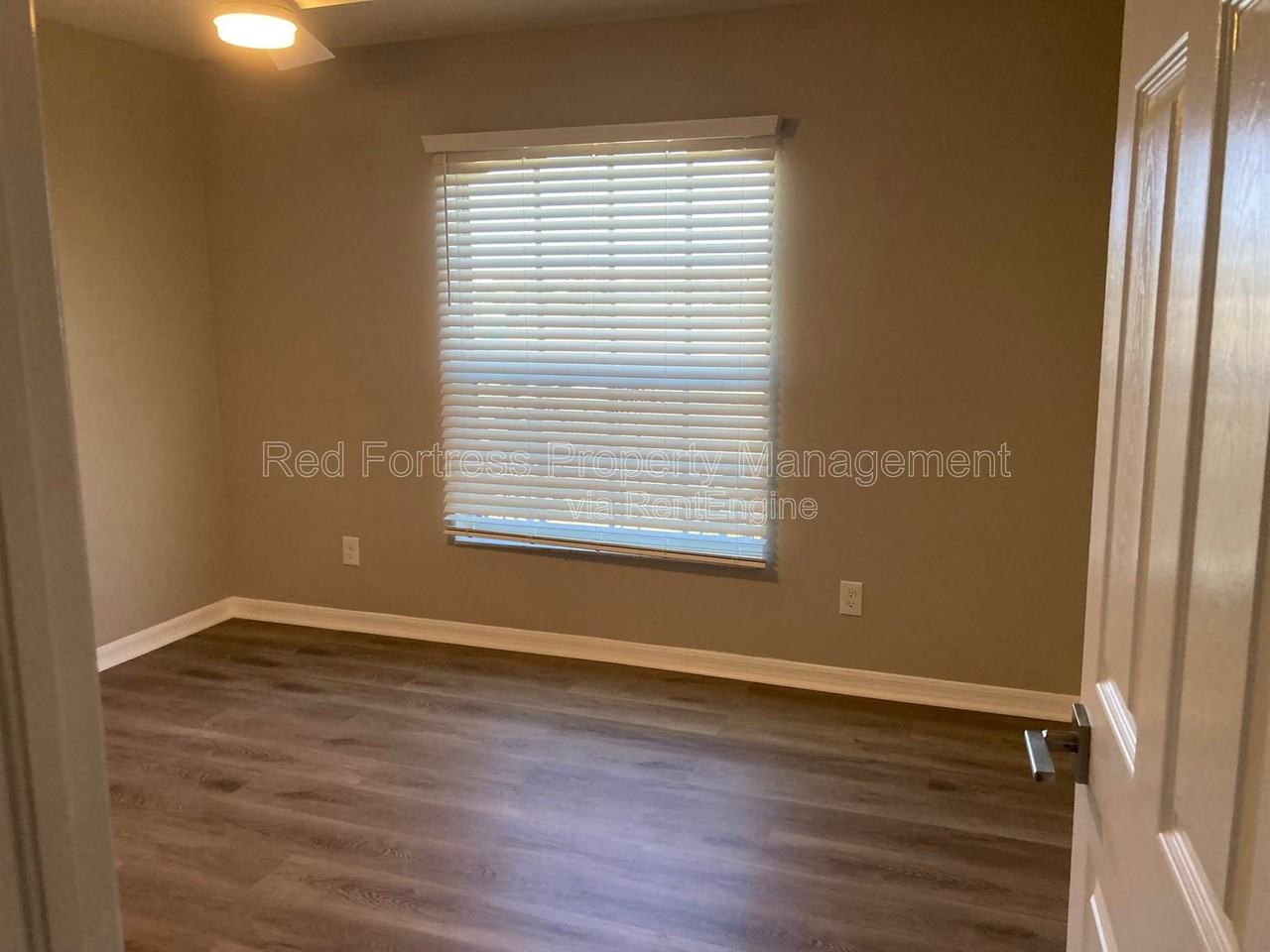 110 Sw 17th Pl - Photo 3 of 12