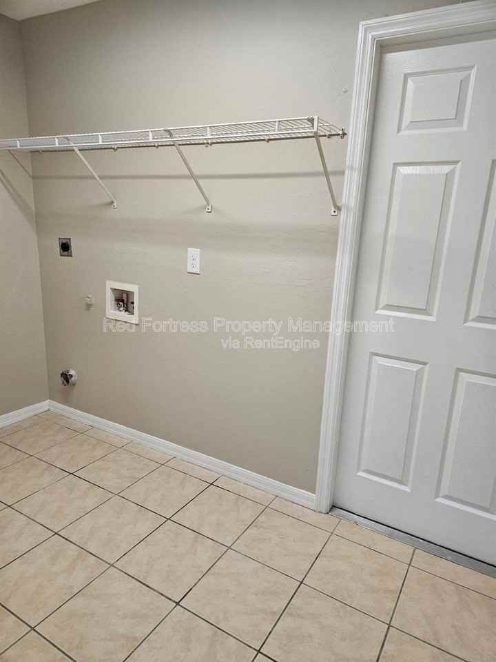 1138 Nw 15th Ter - Photo 7 of 13