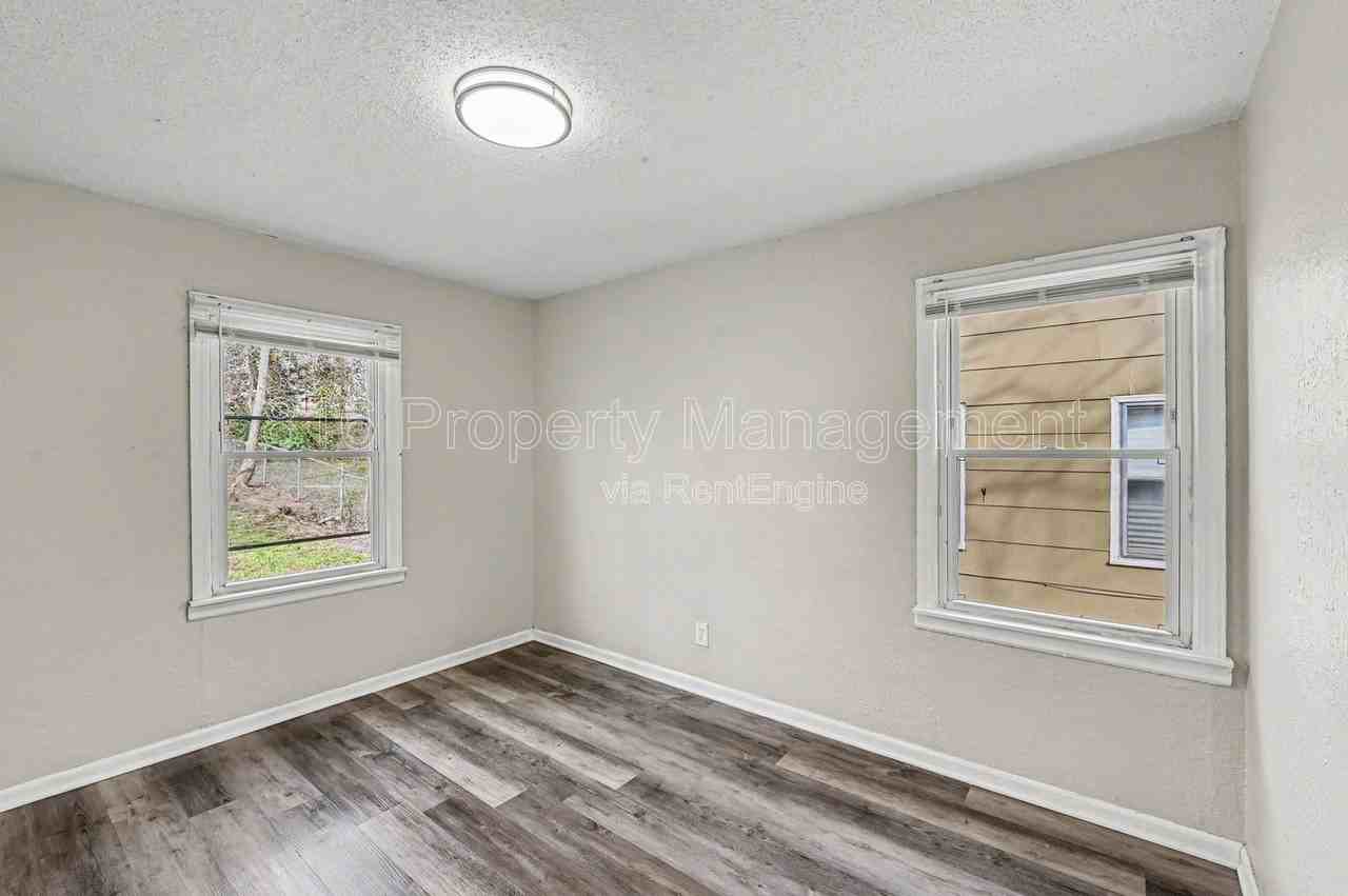 7036 Bellefontaine Ave - Photo 6 of 15