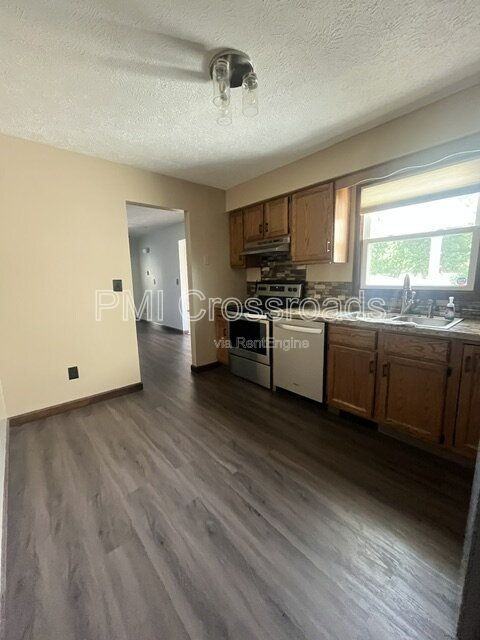 6752 Bristlewood Dr - Photo 3 of 26