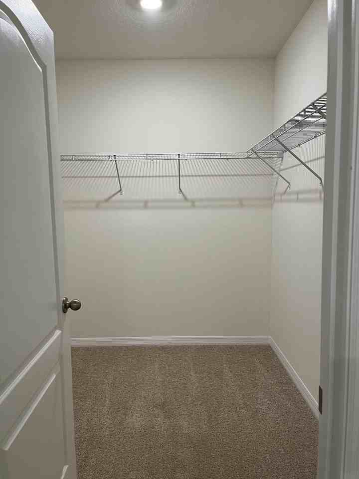 3204 SILAS Drive - Photo 5 of 11