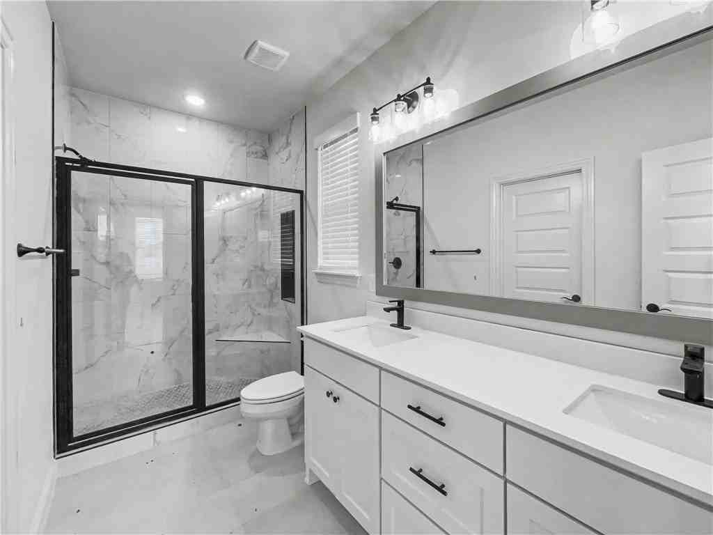 6800 Sw Basswood Ave - Photo 7 of 19