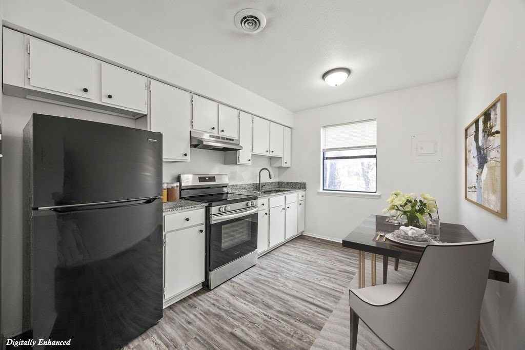 1931 W Deane St #G - Photo 7 of 18