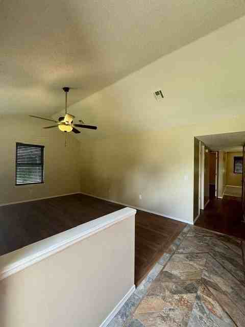 1023 S 26th St - Photo 3 of 18