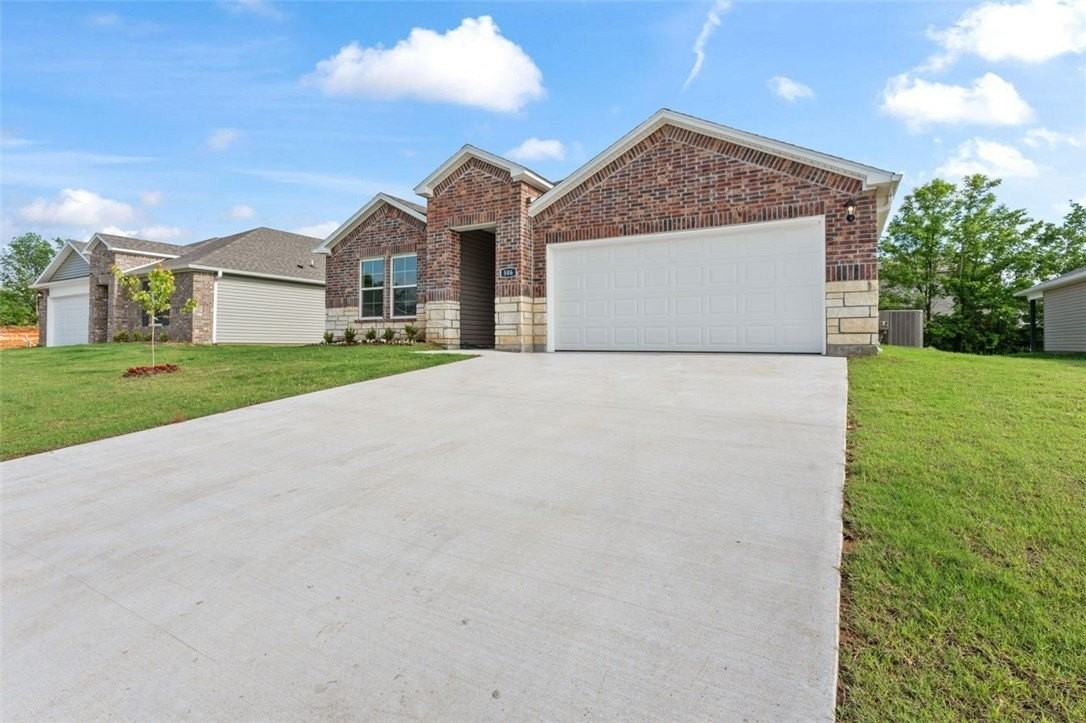 602 Cattleman Ct