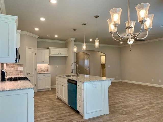 5601 Sapphire Dr - Photo 7 of 23