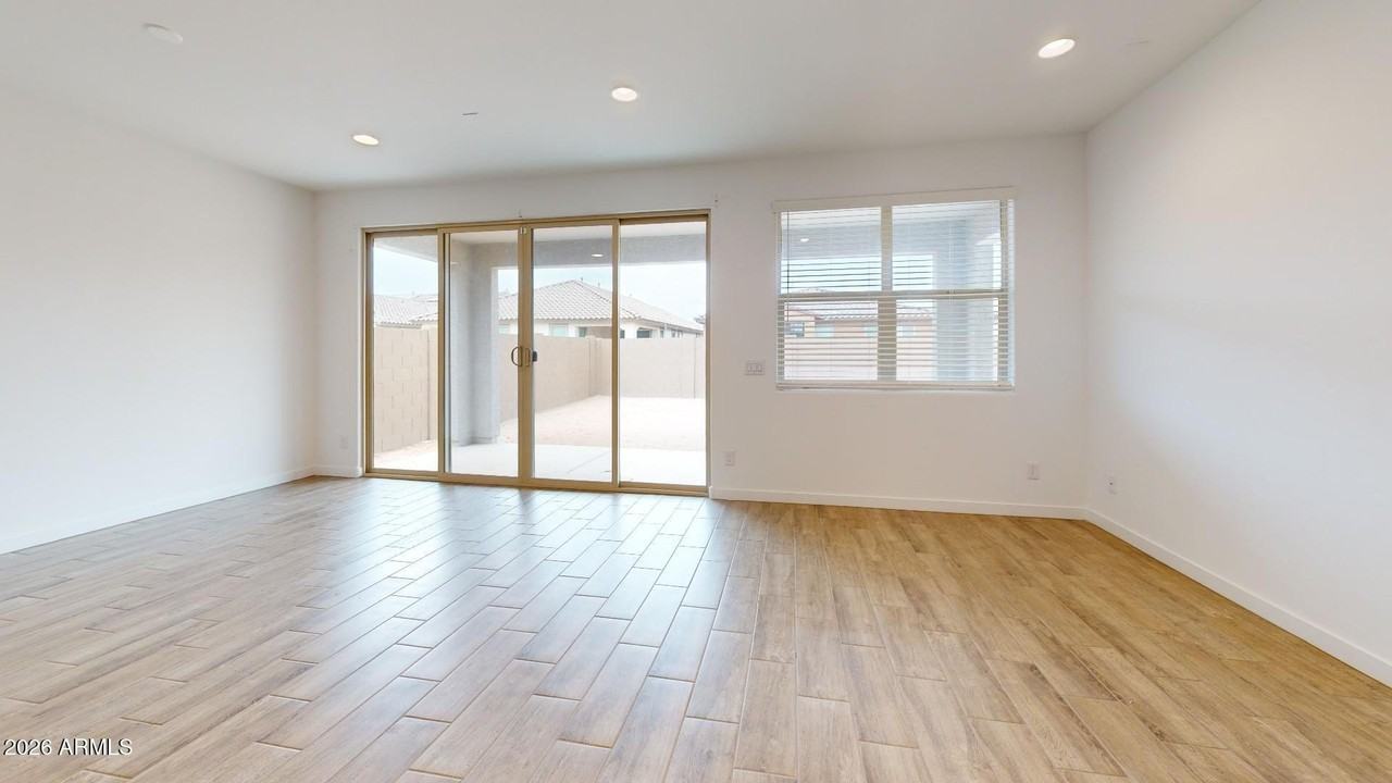 9332 W Encinas Ln - Photo 7 of 43